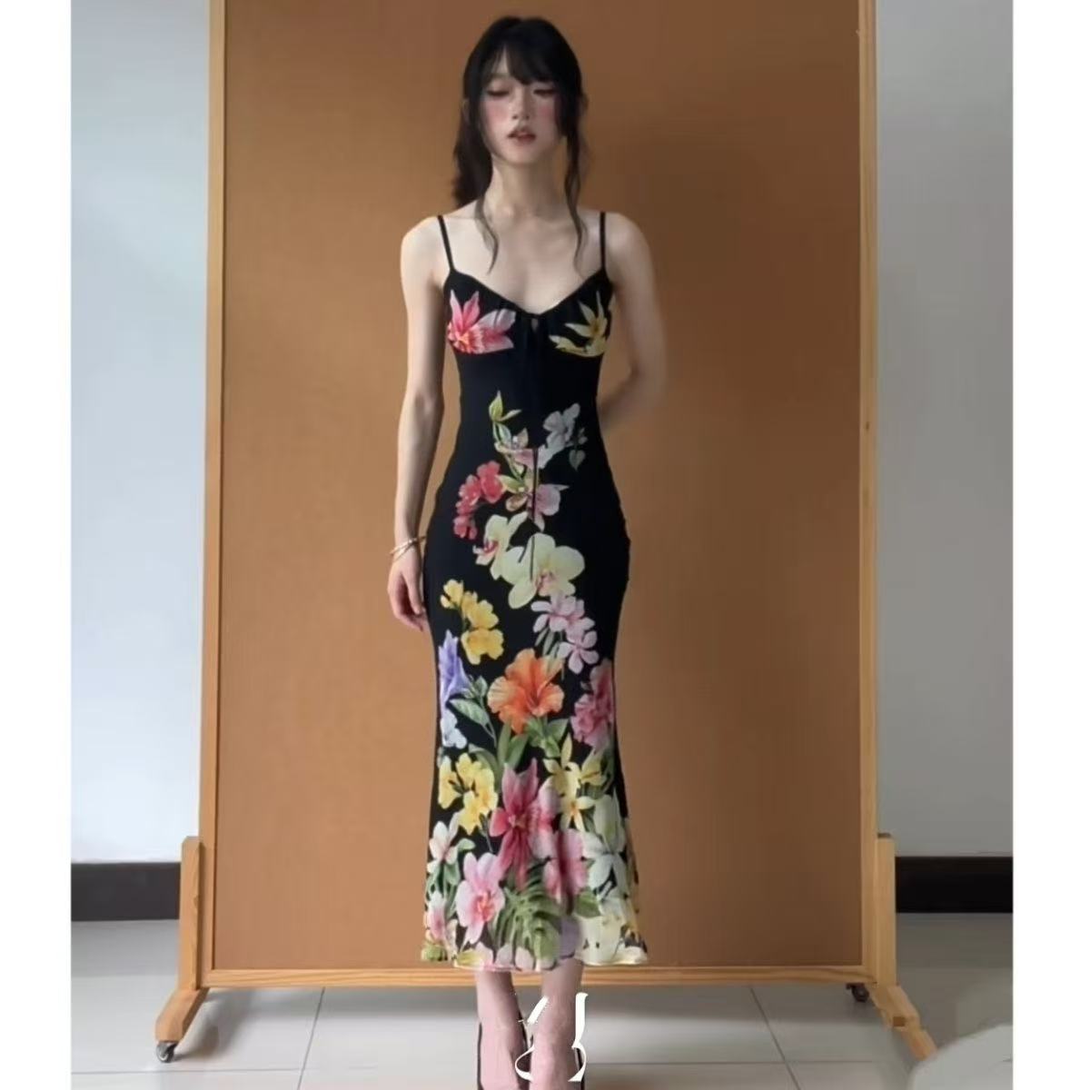 Tropic Strap Vintage - Retro Tropikal Çiçekli Askılı Elbise Kadın